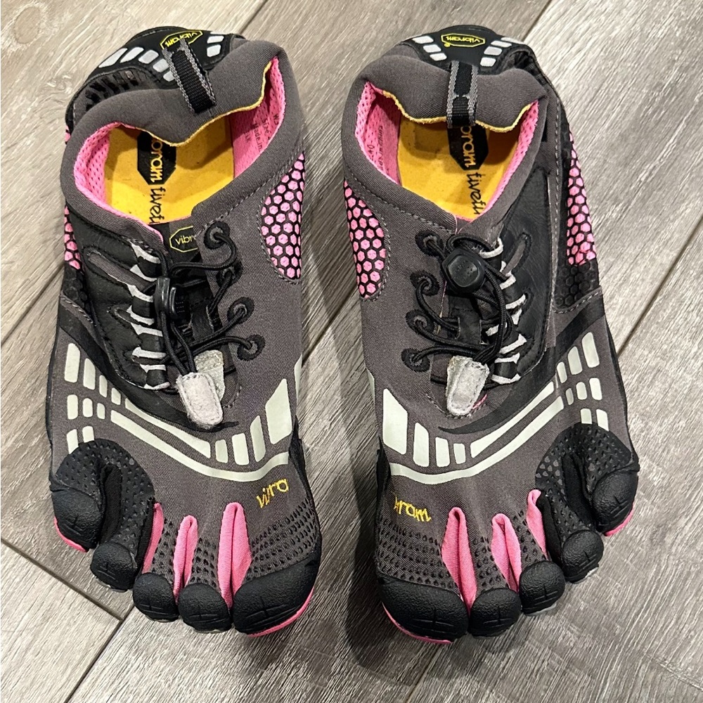 Women Vibram Toe Shoes